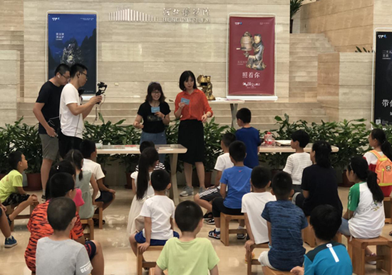 (《如果国宝会说话》导演寇慧文讲解算筹计数原理)