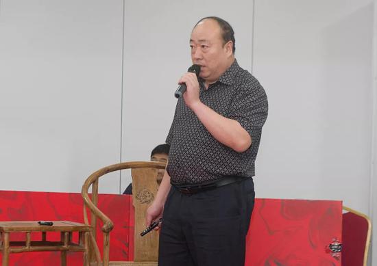 中国文物学会收藏鉴定委员会副秘书长 王正心