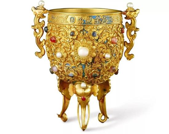 破紀(jì)錄展出近900件文物 故宮邀觀眾紫禁城里過大年