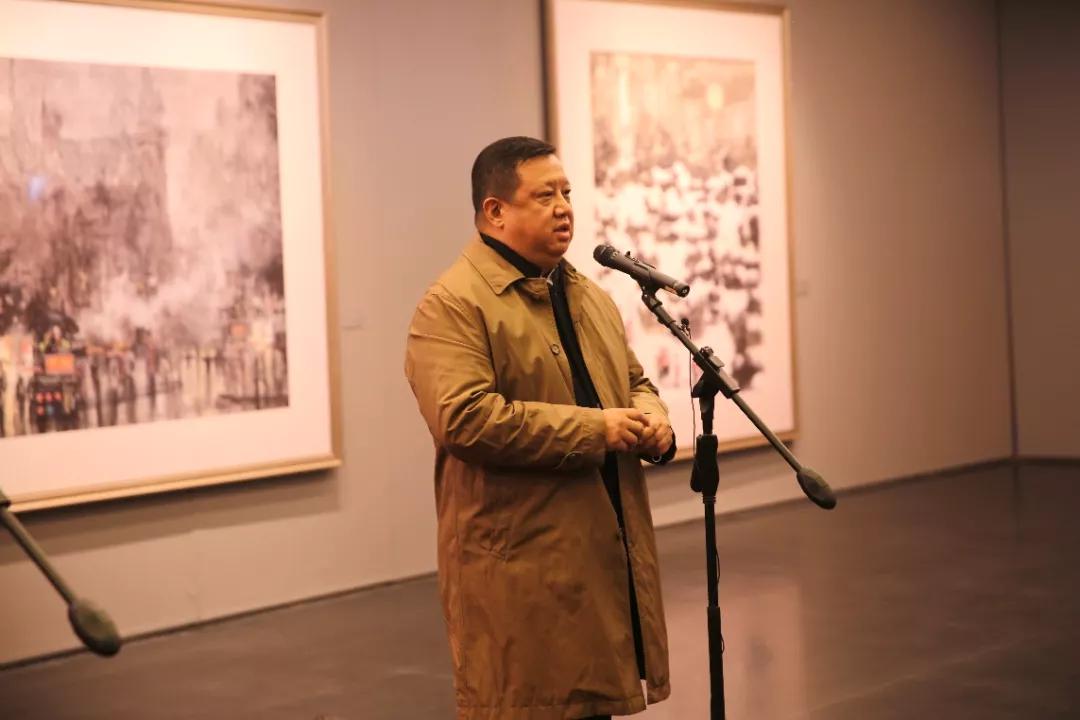 中央美术学院艺术管理与教育学院院长余丁先生致辞