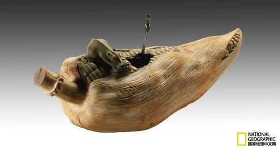 俏色石雕作品:玉米水丞
