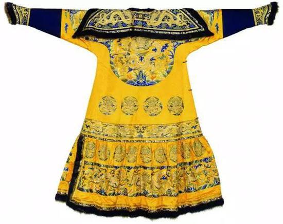清朝皇帝的龙袍里面到底隐藏着什么秘密？