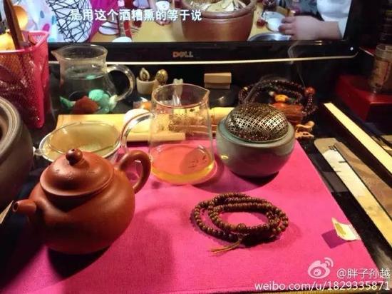 后面水里泡着的是绿松吗？