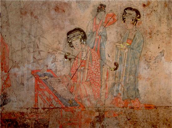 辽·宝山2号-贵妇颂经图(颂经图局部)11(《内蒙古辽代壁画》文物出版社出版发行2009年12月)