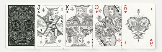 设计师精心设计的手绘扑克牌