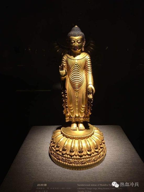 浙江美术馆展出的雷人佛造像 浙江美术馆展出的雷人佛造像