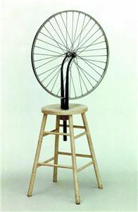 杜尚《现成的自行车轮》