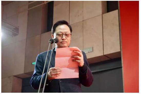 省文化厅巡视员、中国美协中国画艺委会副主任 高云先生主持开幕式