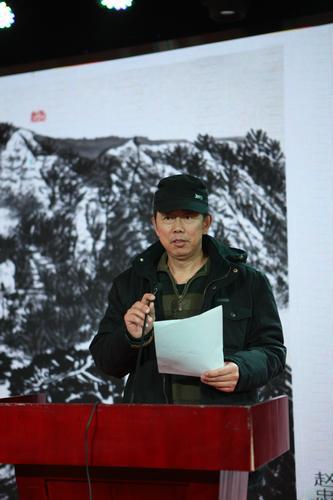 nEO_IMG_4L3T1674.jpg 参展画家顾大明开幕式致辞