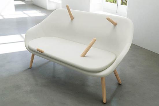 一张休息室沙发 — hee welling and HAY, 2014