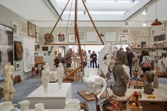 豪瑟沃斯画廊在2016伦敦弗里兹艺术博览会。图片源自网络