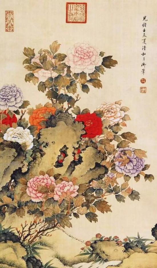 在慈禧六十寿庆时,她命缪嘉惠着凤冠霞帔,穿行于王公眷属之间,可见她在慈禧心中的地位。