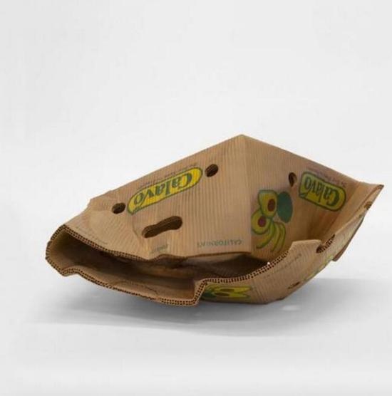 Untitled （Avocado Box）， 2016 – via design-milk.com