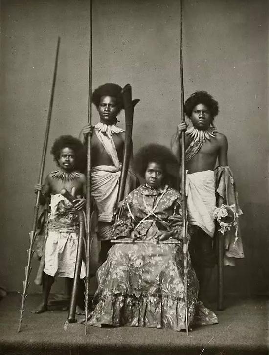 The FigiCannibals。 Photograph by Mathew Brady， 1872。 Courtesyof the Meserve-Kunhardt Foundation