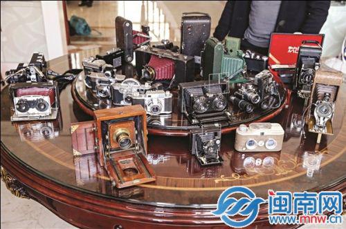 林江雄收藏的品种繁多的相机