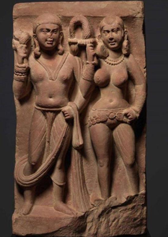 美国调查员从南希·维纳的画廊收缴的一件2世纪印度雕塑。