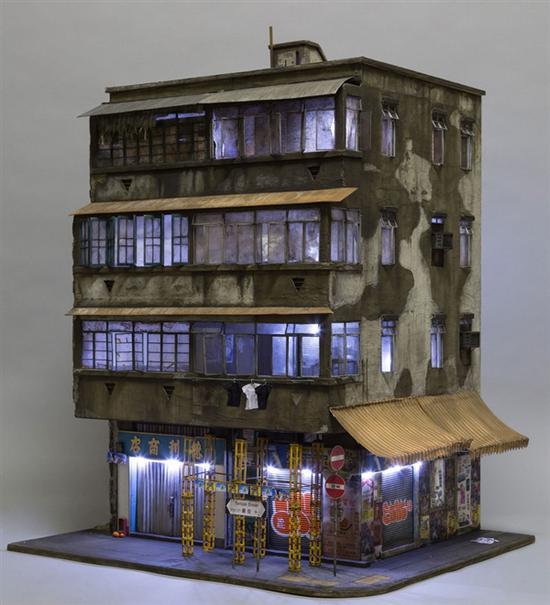 艺术家打造微缩模型：将香港4层楼压缩成1米