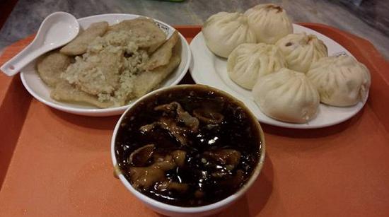 ǰ�Ÿ�������ʳ�ܶ࣬����ÿ����һ�ݣ�ǳ�����ɡ���Ȼ�������������ɱ�ޡ�