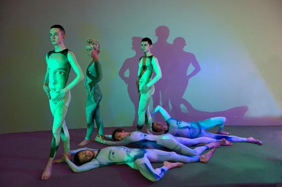 Ryan McNamara,《战场》(2016),表演照片。图片:Courtesy of the artist.