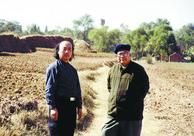 2002年路东之和周晓陆教授在新蔡故城遗址