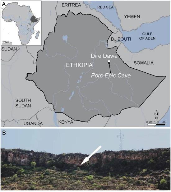 一张显示埃塞俄比亚Porc-Epic洞窟地点的地图，和一张显示周围地貌的照片。图片：致谢?2017，巴塞罗那大学的 Daniela Eugenia Rosso、Francescod‘Errico 和 Alain Queffelec