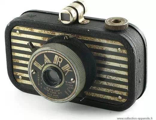 ■ Haneel Tri-Vision立体相机，产于1946年
