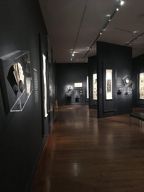 “抱残守缺：中国八破画"在波士顿美术馆展览现场。图片：波士顿美术馆