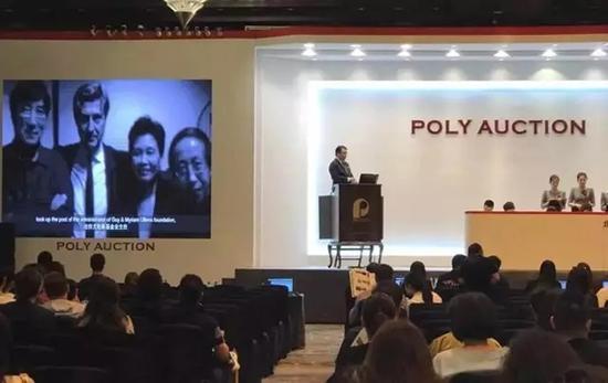 
�ڡ�����˹�о�����й����������������ֳ�����Ƶ���ܻ��ڣ�һ�ż�¼�Ѵ�Ϊ����һ��������˹��������ʷ��Ƭ��Ȼ����ӫ��