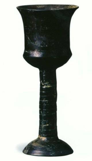 新石器时代大汶口文化黑陶高足杯 中国国家博物馆藏