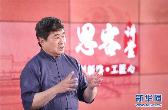 单霁翔:文物不会说话,但它们是有生命的。 陈竞超/摄