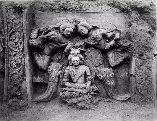 伯希和在图木舒克发掘的佛教塑像