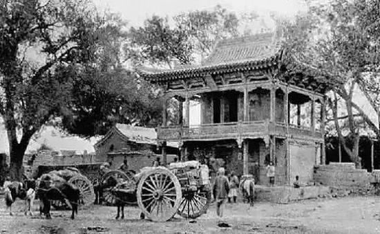 ˹̹������Ķػ��سǣ�������װ�ص���������Ķػ�����