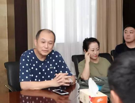 南大美术研究院副院长、南京花鸟画研究会会长聂危谷先生对研究会未来的学术发展方向及活动开展提出规划。