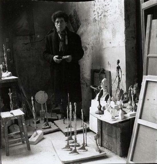 1951年贾科梅蒂在工作室