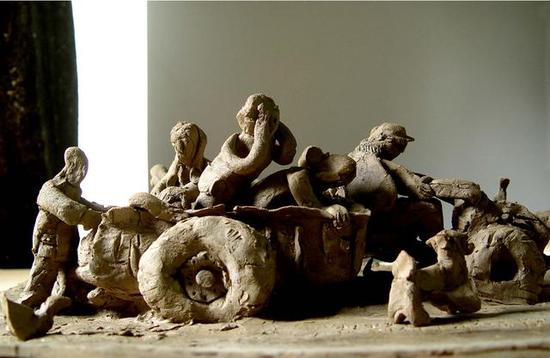 《关中纪事(片段)》 戴耘
黏土动画 , 3‘25’‘ , 2007
