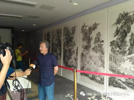 逍遥山水画重要倡导者——顾平先生也表达了对画展主办方的感谢,对桂林山水的喜爱
