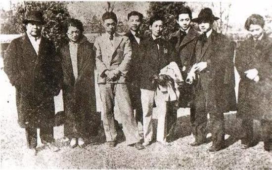 1929年南京中央大学，蒋兆和与徐悲鸿、吴作人、田汉等