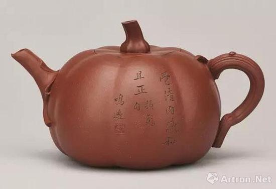 清康熙 陈鸣远制南瓜壶 宽17.8cm 2016.5.15中国嘉德 成交价RMB32,200,000