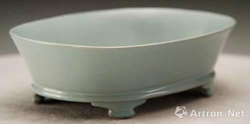 北宋汝窑天青无纹水仙盆 台北故宫博物院藏