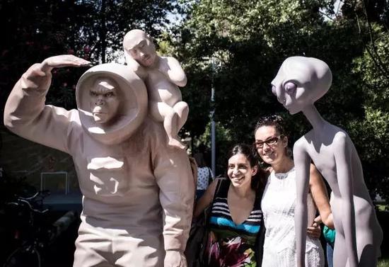 傅榆翔携《移民外星人》获威尼斯电影节卓越艺