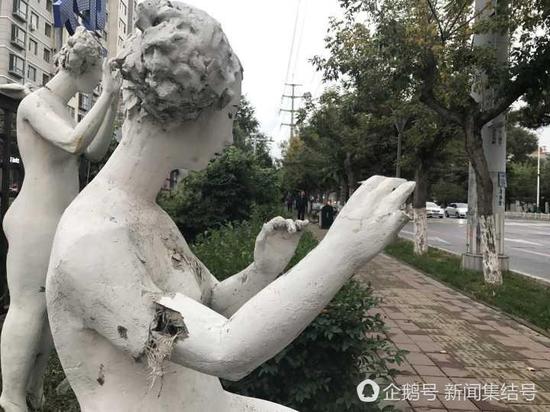 石膏雕塑被断臂。 (来自:新闻集结号)