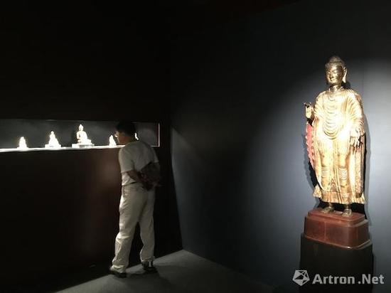 佛造像艺术预展现场