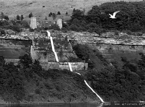 米歇尔·斯图亚特，尼亚加拉河道搬迁/艺术公园（Niagara River Gorge Path Relocated / Art Park）， 缅因州刘易斯顿，1975