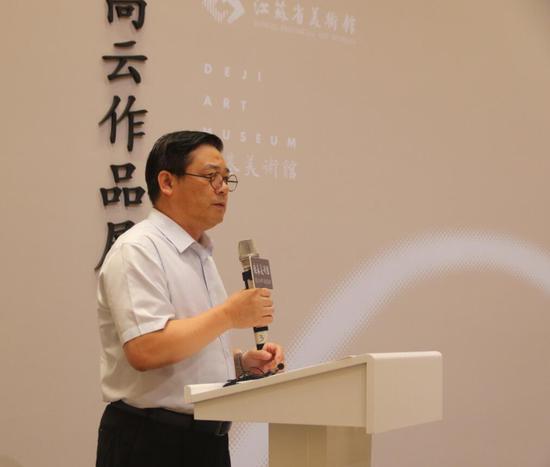 中国美术家协会分党组书记、驻会副主席徐里致辞