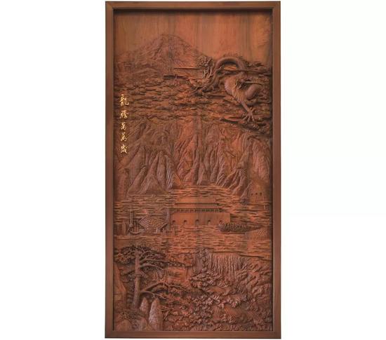 《龙腾万万岁》 216×20×428cm 材质:花梨木