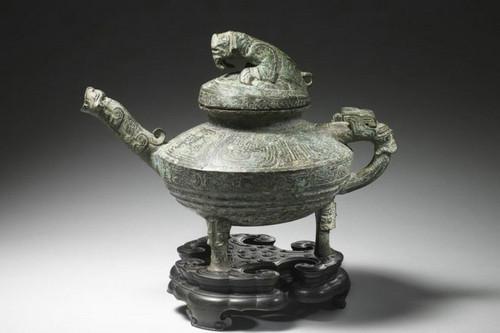 资料图片:疑似圆明园流失文物虎鎣。(英国广播公司网站)
