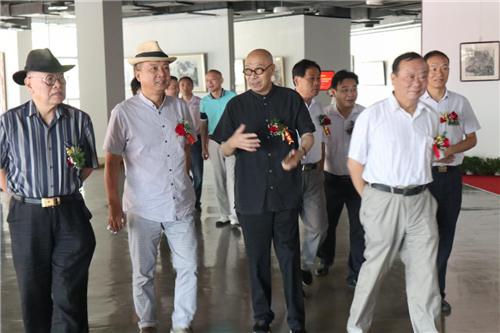 新时代足迹安徽省当代书画名家邀请展开幕