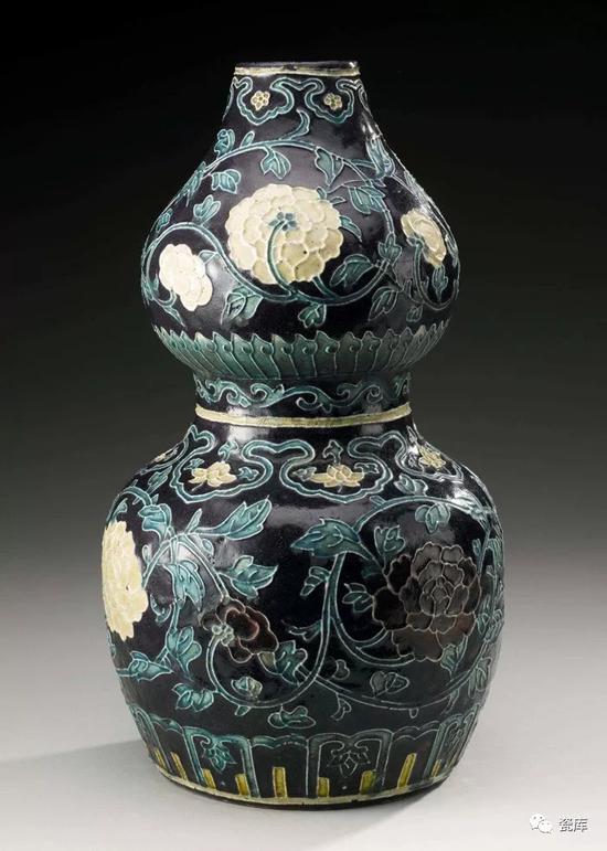 明16世纪  珐华缠枝牡丹纹葫芦瓶，