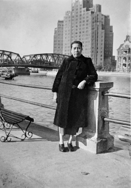 1943年，鲁迅夫人许广平（1898-1968），上海