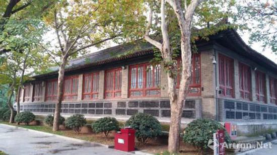 《开成石经》专室东北角，展室建筑系1937年改建